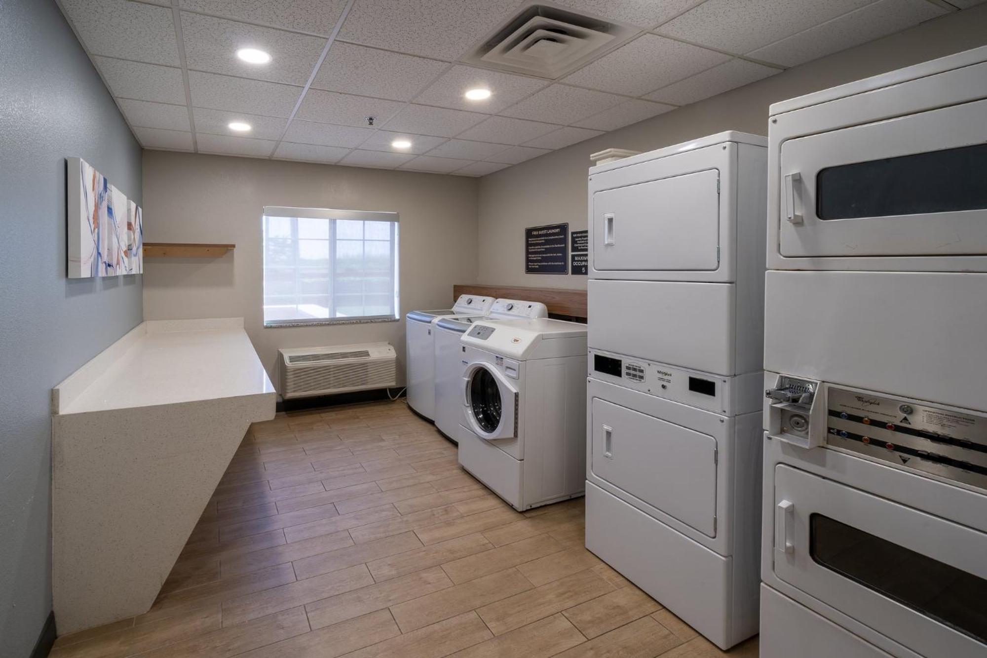 Candlewood Suites Deer Park By Ihg Kültér fotó