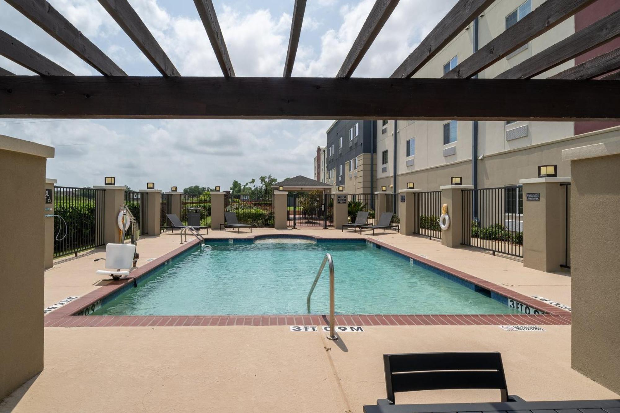 Candlewood Suites Deer Park By Ihg Kültér fotó